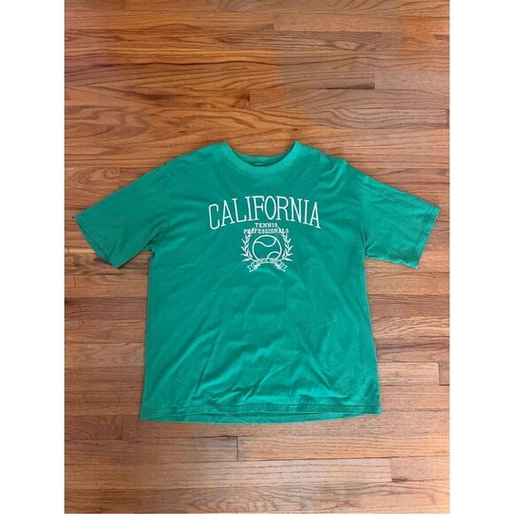 Dazy California Tennis Club Stitched Tee Size XL - Picture 1 of 5